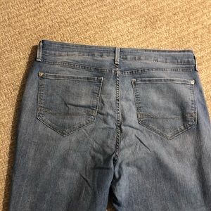 NYDJ Jeans - NYDJ SZ 16 light blue denim Ankle cuff jean NYDJ Jeans - NYDJ SZ 16 light blue denim Ankle cuff jean